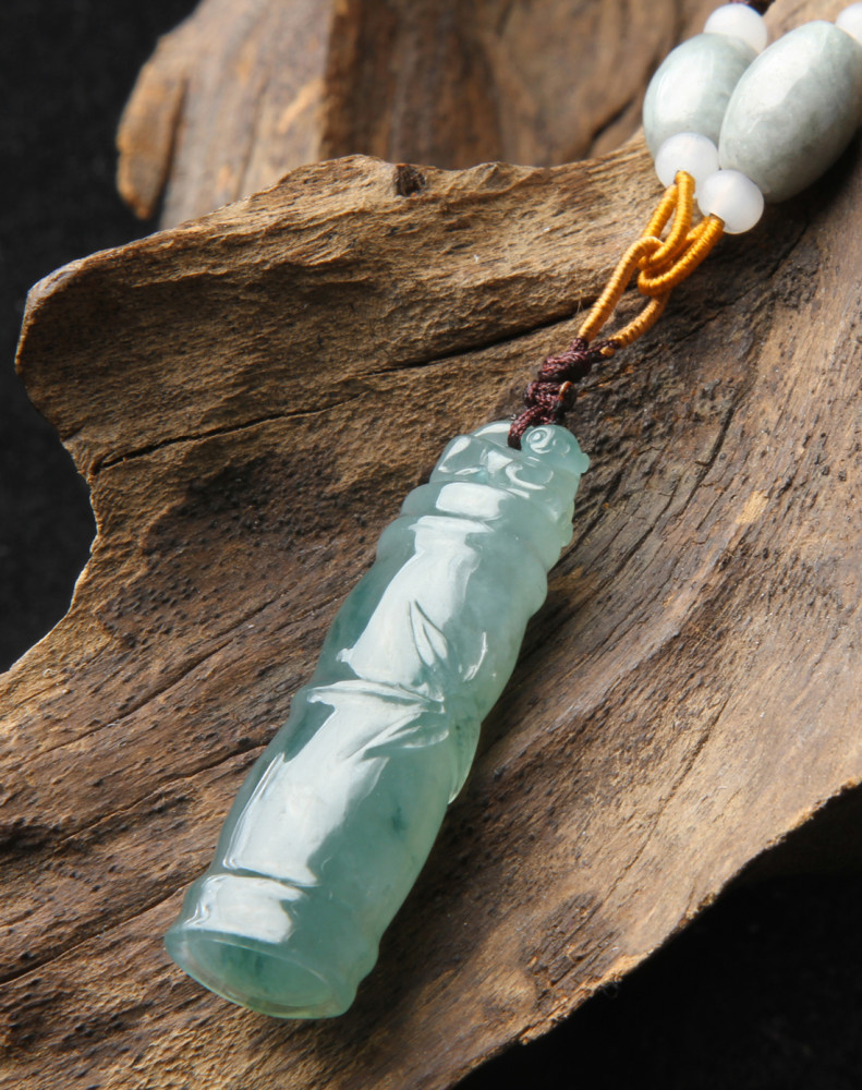 翡翠挂件如何估价?_腾讯新闻