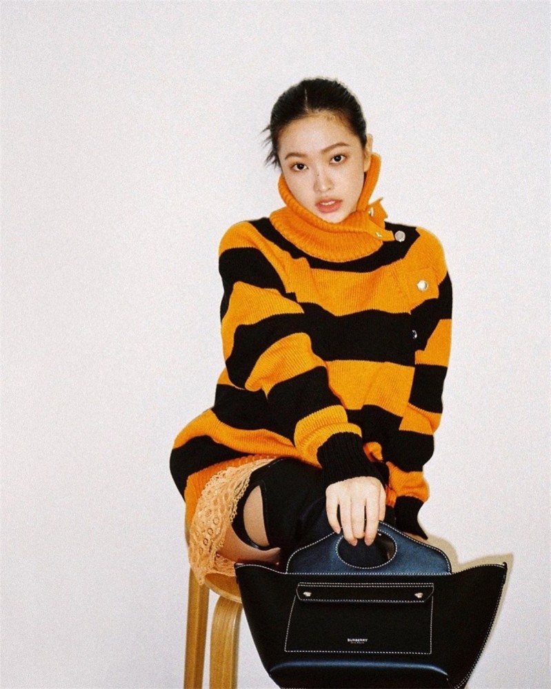 up10tion的kim wooseok一起发布了歌曲《sorrow》,作为《ncsoft fever