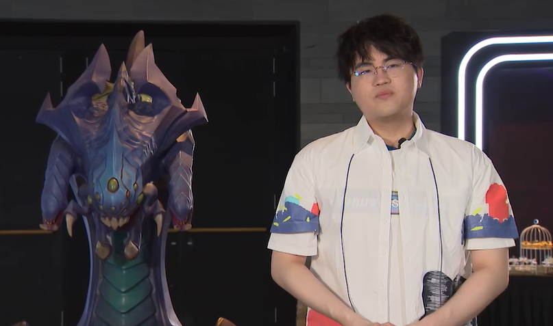 英雄联盟手游先锋之夜采访曝光 香锅骚男化身铁分奴