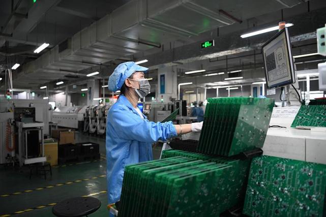 电子厂普工是做什么的