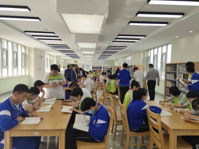 长春市图书馆示范分馆再次走进校园 吉大英才分馆正式启动