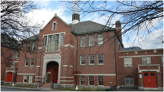 加拿大寄宿学校挖出215具尸骨都是该校学生有的年龄只有3岁