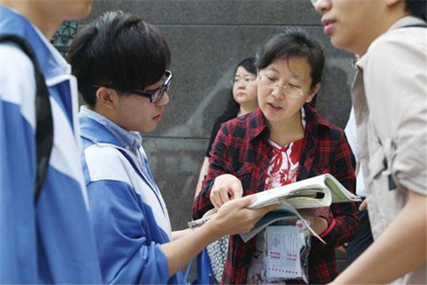 中考定向生是什么意思和统招生有何区别符合条件才能报考