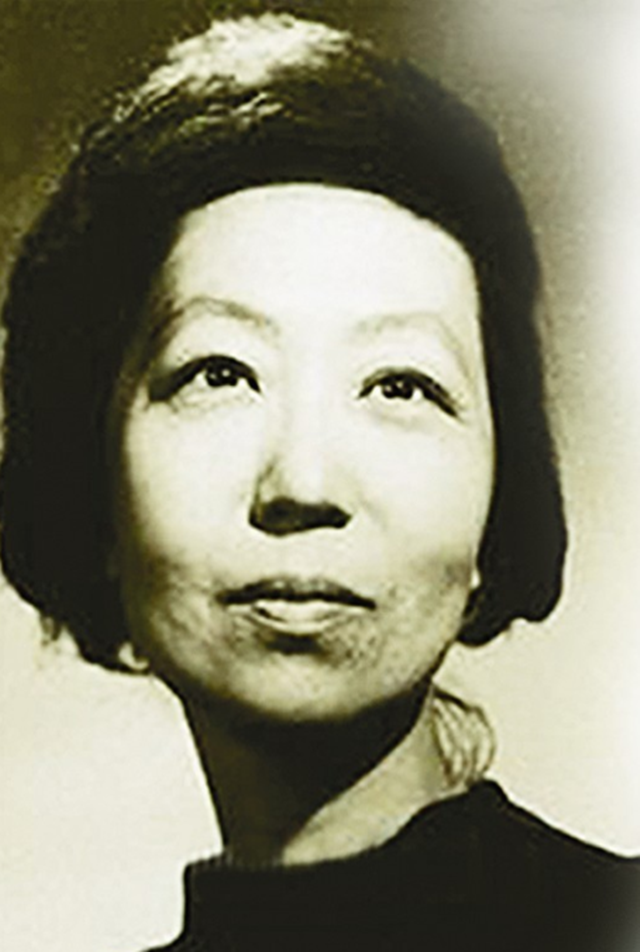 张子静姐姐是张爱玲被父亲虐待母亲拒绝晚年贫困孤独终老