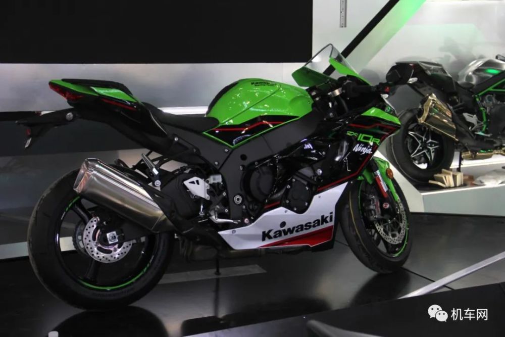 68万起,川崎新款"大牛"zx-10r,zx-10rr发布!