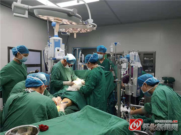 湖医附一心胸外科:一台手术解决心脏两大问题