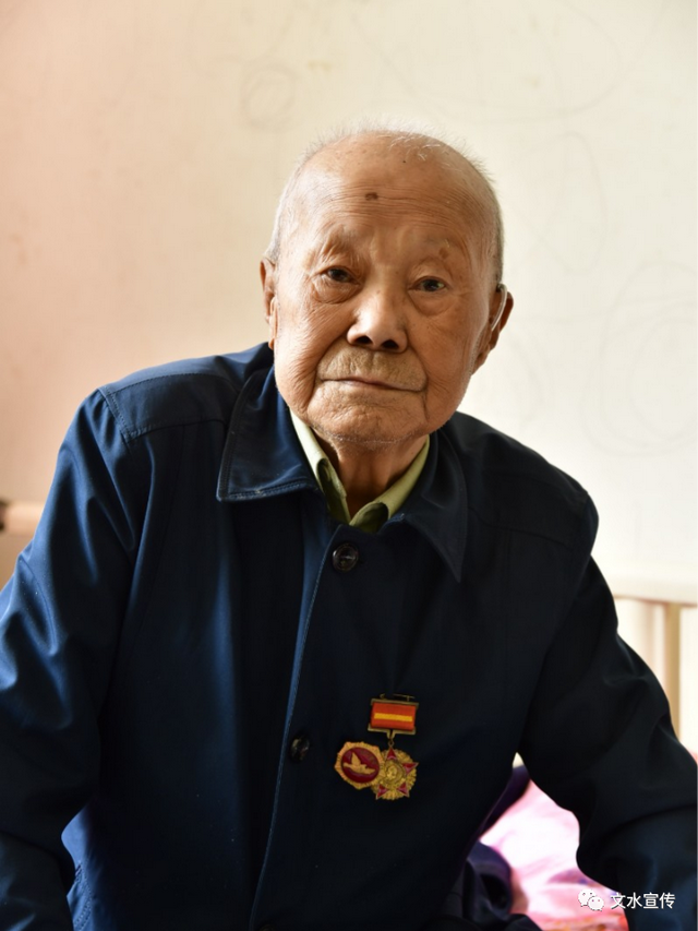 文水公益顺风车:慰问抗美援朝老兵 传递温暖关怀