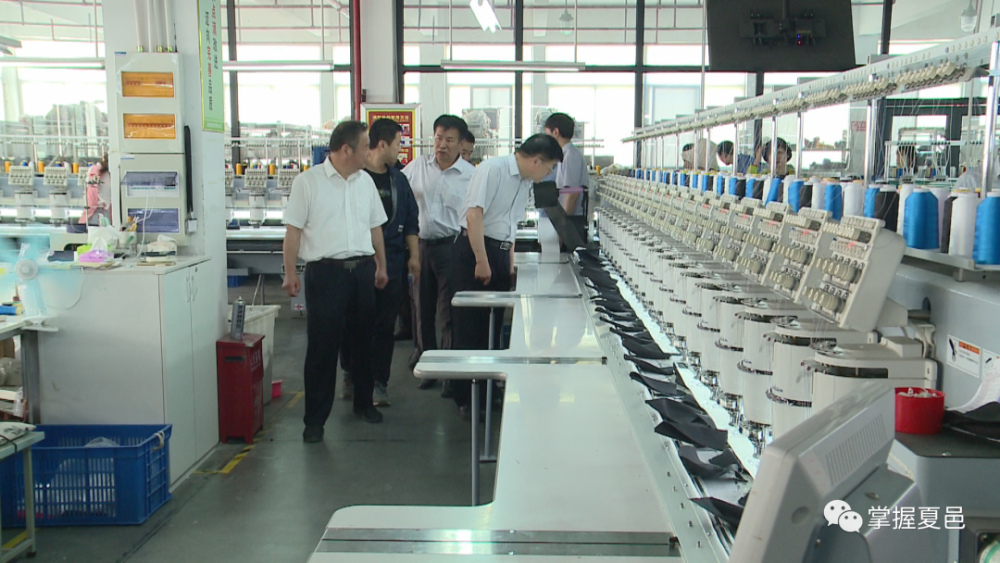 新乡市经开区党政考察团到我县考察重点项目,城市建设等工作