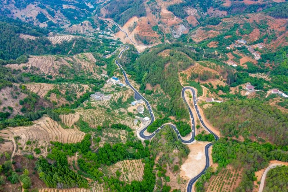 普威鎮鄉村旅遊公路在