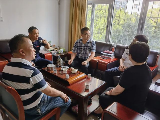 市教育局,市公安局领导到校检查指导校园安全工作