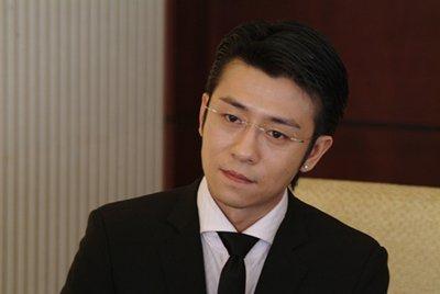 推荐一部冷门优质剧《荣归》:香港人像大陆人一样期盼回归吗?