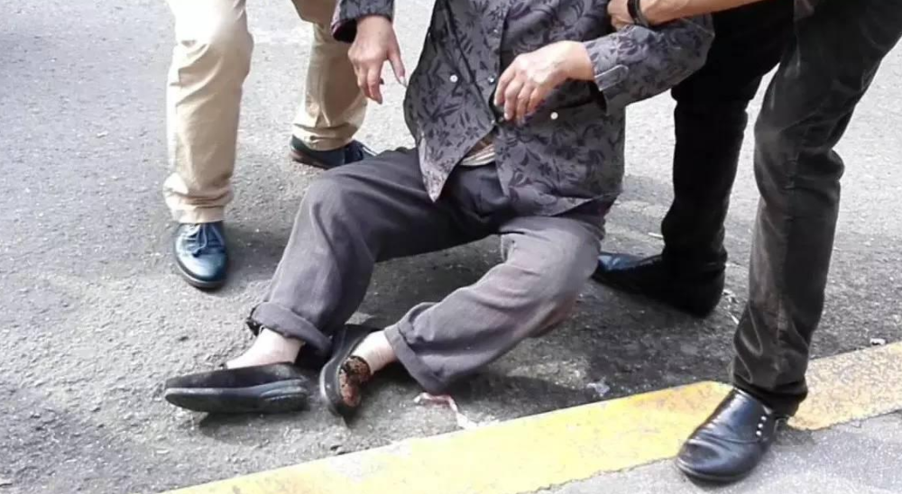 袁隆平院士不慎跌倒而离世老人摔跤有多危险来听医生解读