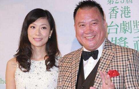 万梓良63岁疾病缠身仍坚持商演只怕小16岁妻子无人照顾