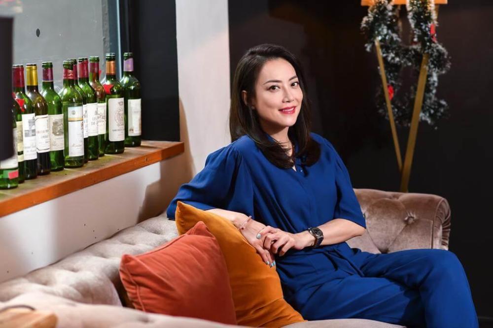 谢霆锋经纪人霍汶希爆红 10岁女儿想北漂 将全家移居内地