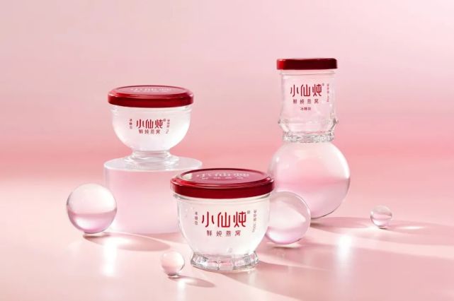 小仙炖自2014年创立以来,专注做一碗新鲜营养好吃的鲜