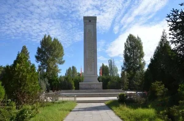 临泽战役纪念馆原名红西路军临泽烈士陵园,始建于1986年,占地面积25