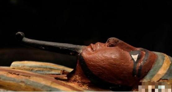 2000多年前的可怕事实孕妇怀孕7个月活生生被制成木乃伊