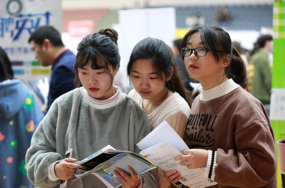 文科中的 大坑 专业 门槛低就业难 学生报考需谨慎 腾讯新闻