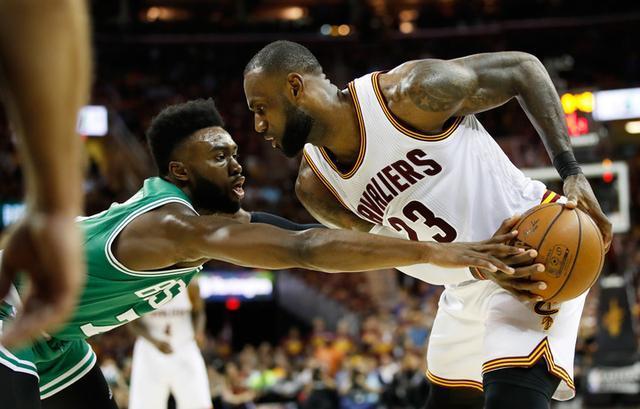 艾弗森 盘点NBA四位坚韧无比的球员，黑曼巴上榜，现役仅一人上榜