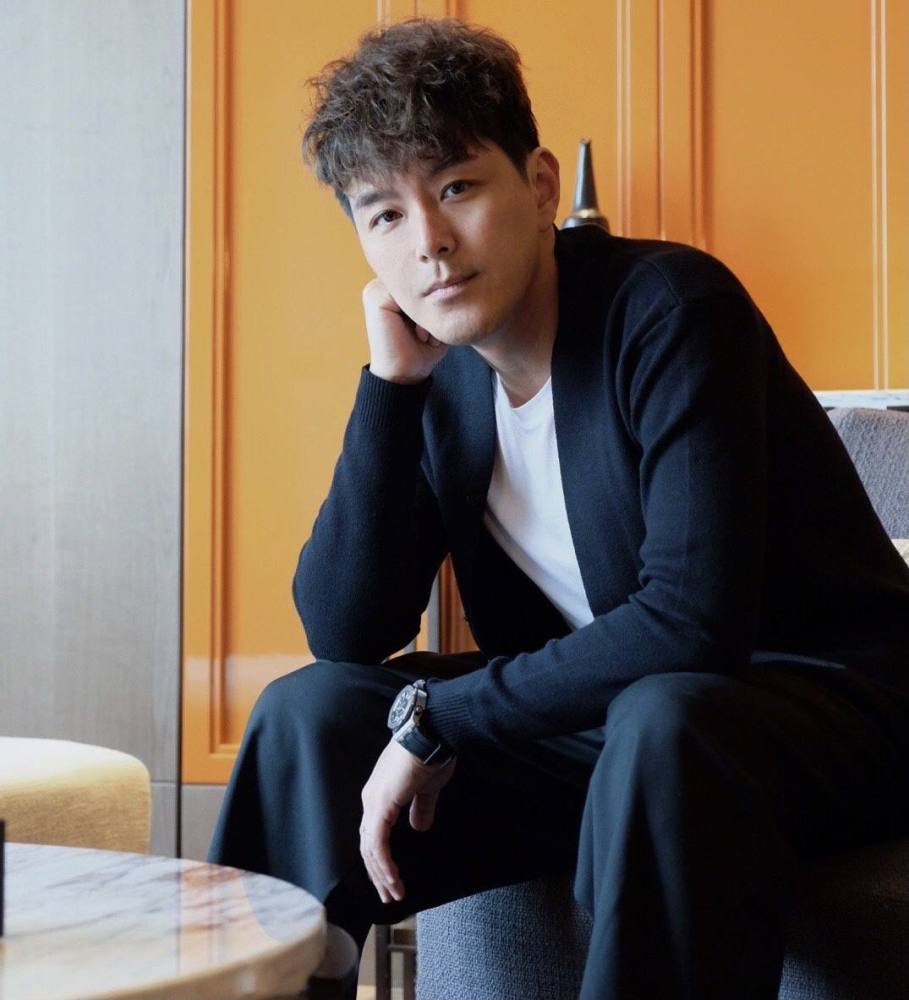 tvb《一笑渡凡间》"济公"萧正楠大展搞笑功力,网民激赞有喜剧细胞