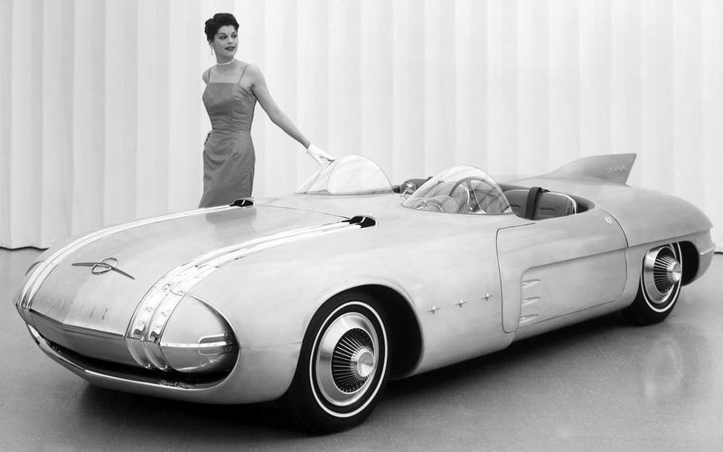 作为世界上第一辆配备自由活塞发动机的汽车,xp-500 可以燃烧动物油