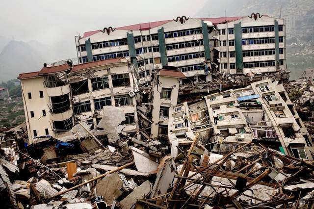 08年汶川地震图片图片