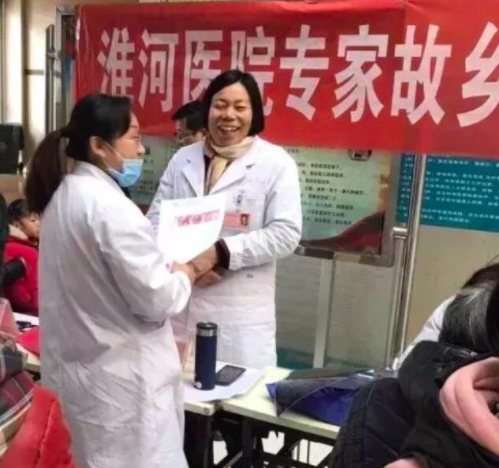 到了杜新枝状告医院的时候,医患部主任张鹏说经历过当年生产的人员