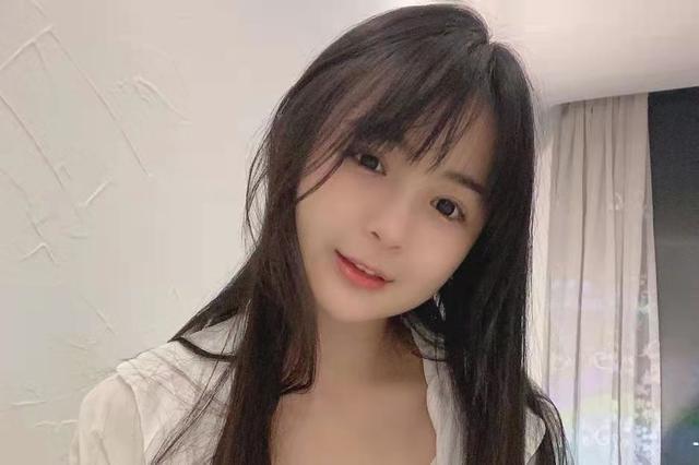 为了红不择手段现在的福利姬盯上了直播也盯上了阿宅