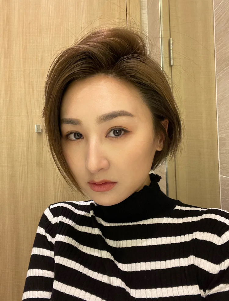 高海宁内地商演随手扔垃圾,曾为演戏扇江疏影巴掌,真打!_腾讯新闻