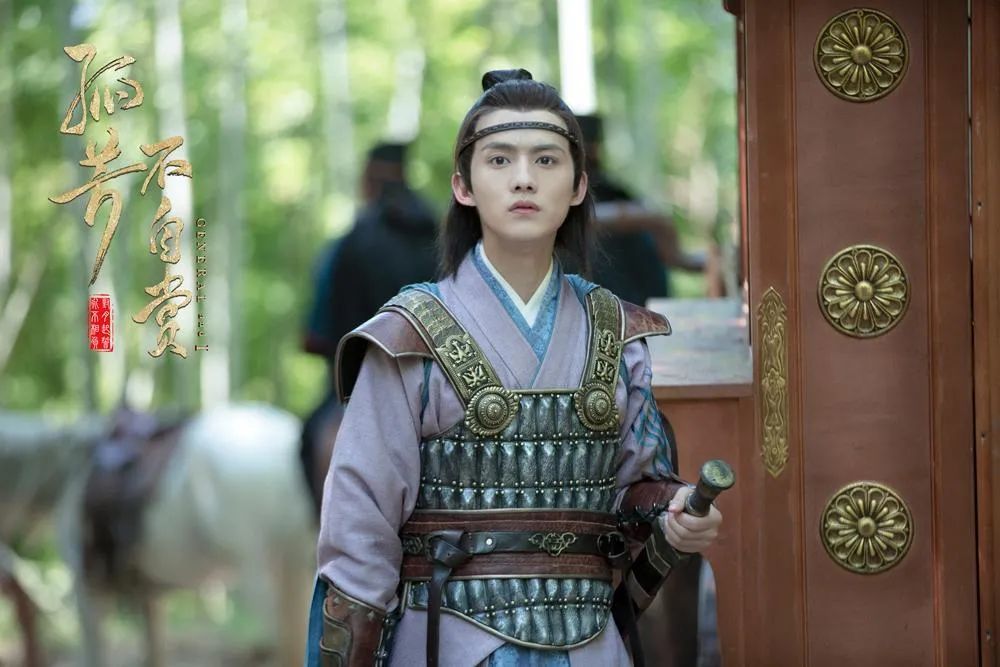 2016年,胡文喆出演了第一部影视作品《麻雀》.