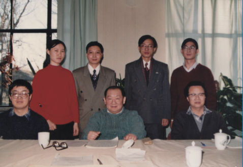 熊德輗教授(中)等为译训班第13期毕业生主持论文答辩(李长栓老师收藏