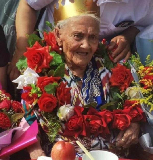 世界第一老寿星,一生从未生育,酷爱喝冷水,如今136岁仍健在