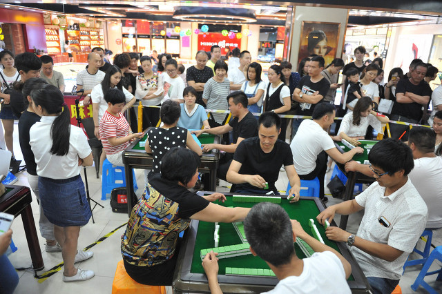 成都人打麻将很疯狂吗