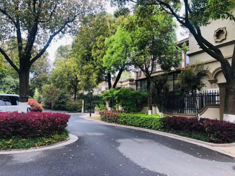 粉丝卖房包河区联排别墅绿色港湾一期塞维利亚