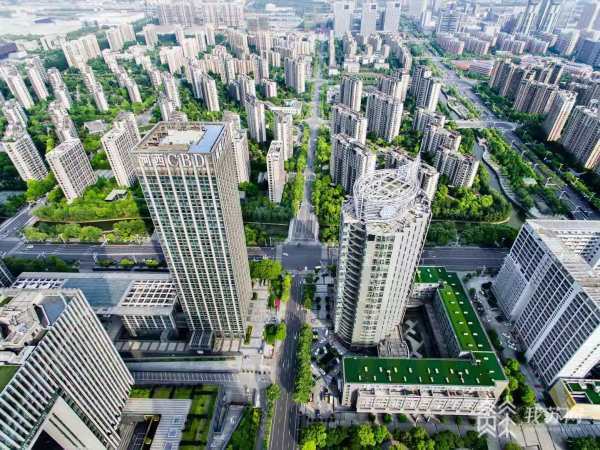 记者观察南京金鱼嘴基金街区进阶背后看金融赋能升维城市