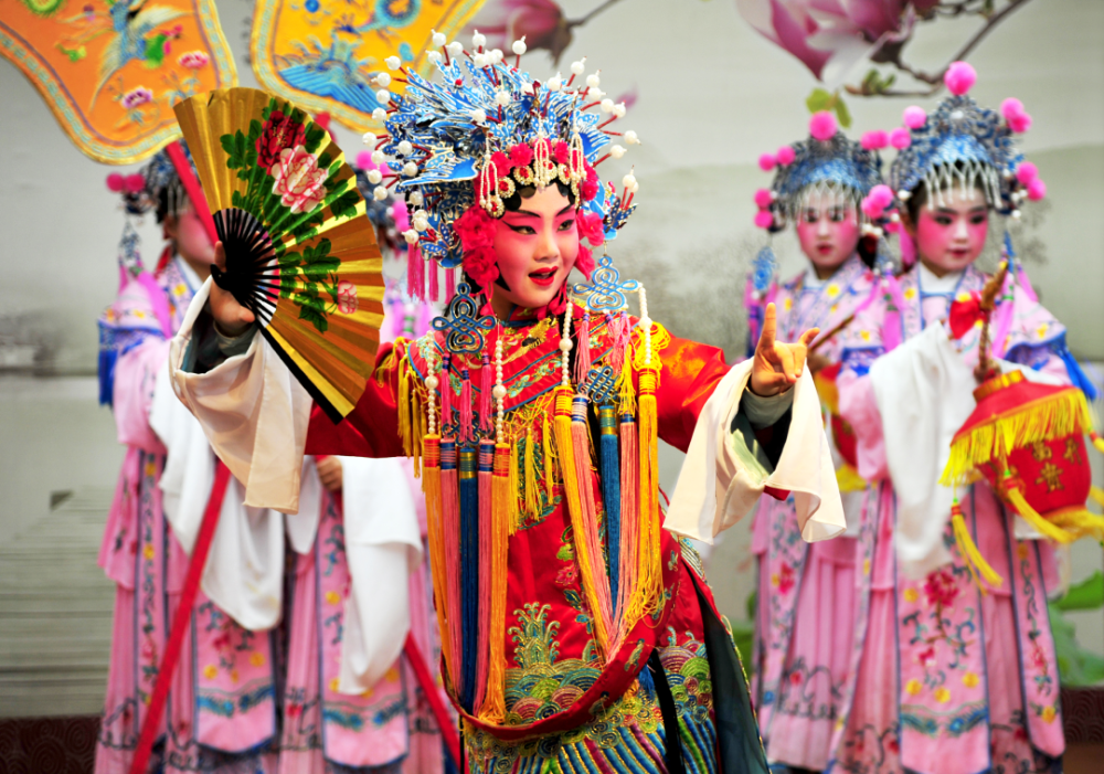 安徽人游安徽文化和自然遗产日徽菜烹饪技艺徽剧徽戏童子班