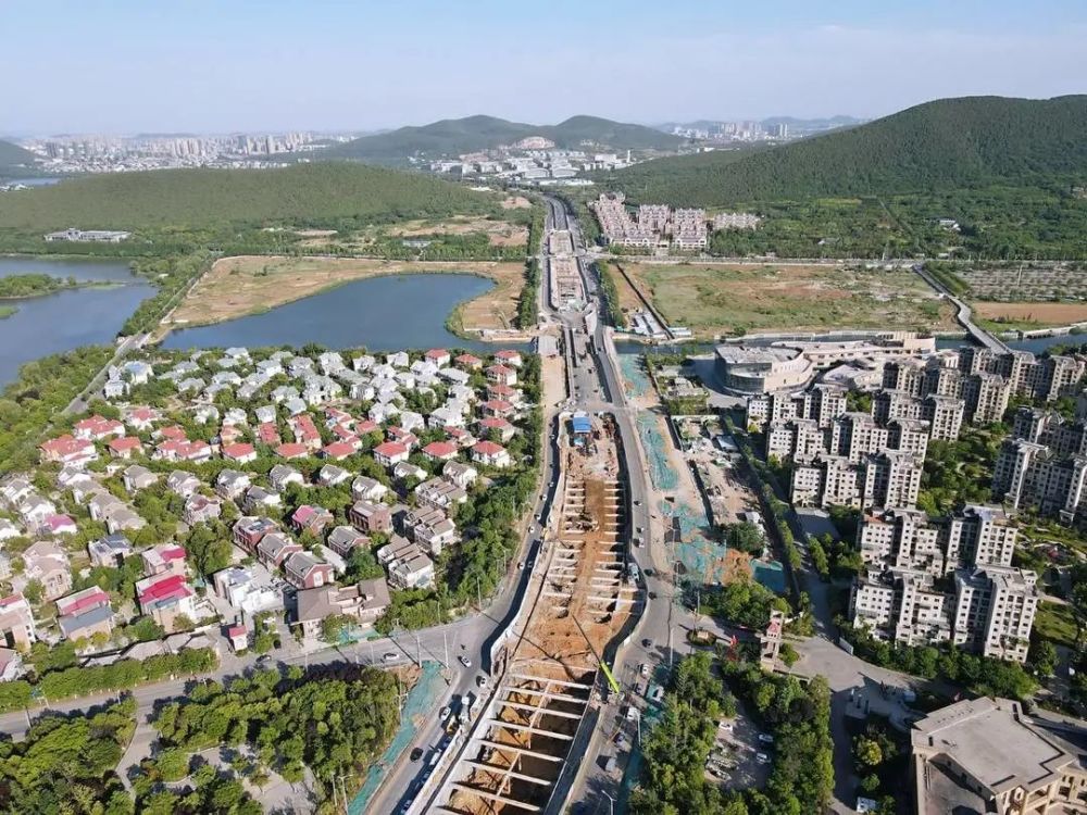 航拍!南三环快速路"两隧一桥"雏形已现