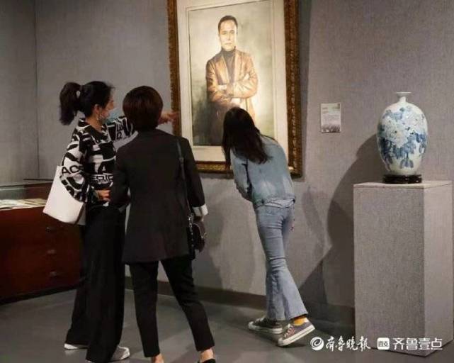 梁连生中国企业家水彩画肖像作品展在青岛西海岸新区开展 腾讯新闻