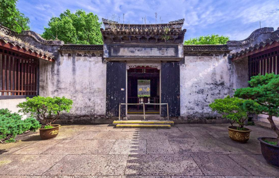 但是提起浙江的绍兴,大家印象最深刻的应该就是鲁迅故居,位于绍兴市的