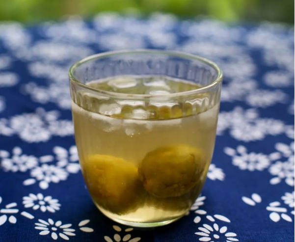 青青梅子,入口是初夏