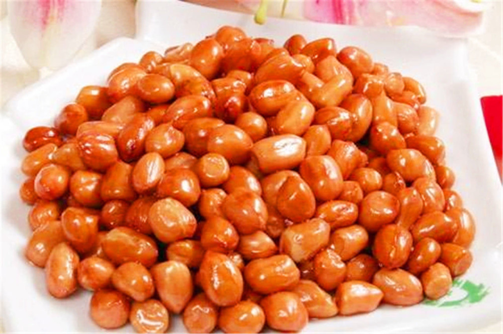 炸花生米千万不要再直接入锅,多加一步,你也可以做出又香又脆油炸花生