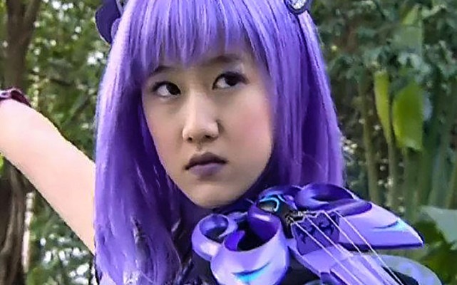 飞影铠甲和严莉莉没有谈恋爱梦幻联动镜头其实来源于网剧