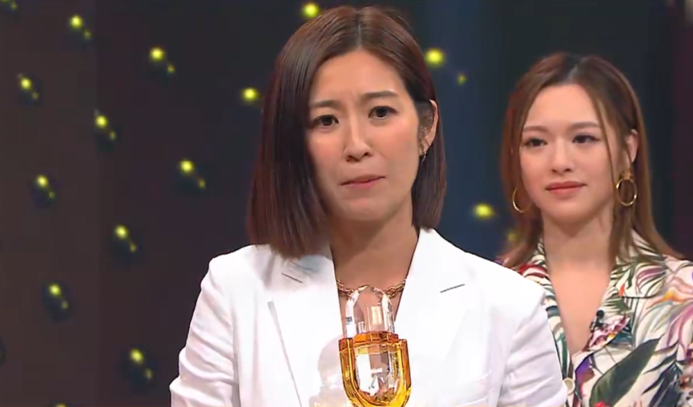 被汪明荃夸赞当女主角 40岁tvb女星 如今终于 笑 出强大 全网搜