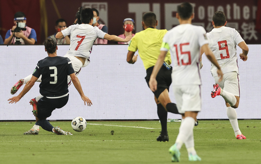 体育足球世预赛中国对阵关岛4