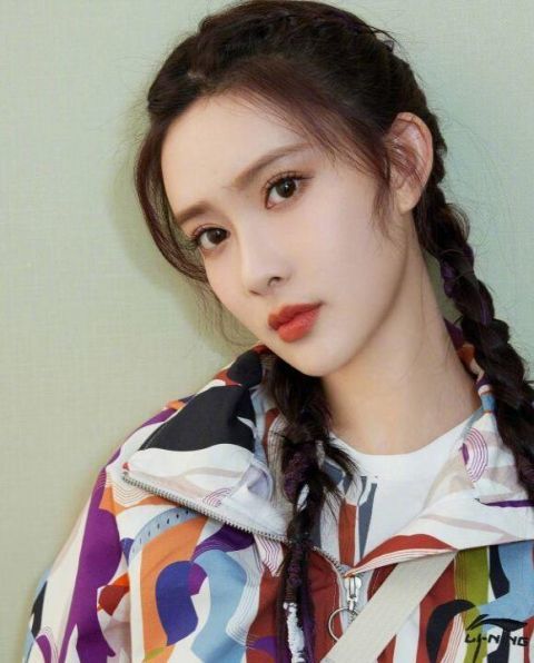 5g冲浪少女杨超越在线调侃孟子义最近姐姐过得可好