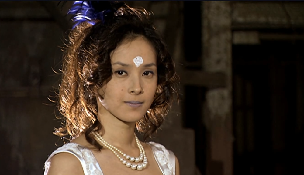 假面骑士空我玫瑰姐没有展示古朗基形态但其实力真的不弱玫瑰姐专属