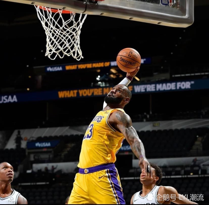 nba NBA球星上脚精选：詹姆斯上脚使节13，杜兰特上脚kd14有点好看！