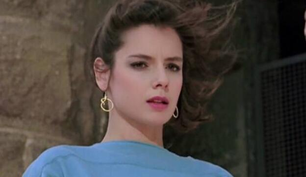 快餐车37年女主早已老成大妈元彪仍然英气十足