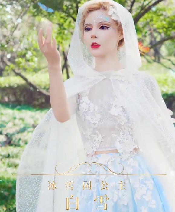 真人芭比迪丽拉终于对学生装下手本以为会不适却美到窒息