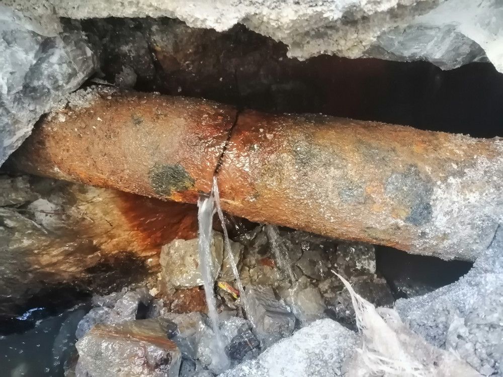 管道被腐蚀后破裂漏水同时,修文水务结合此次漏水检测工程取得的初步
